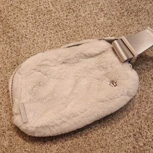 lululemon athletica Cream Sherpa Crossbody Pouch